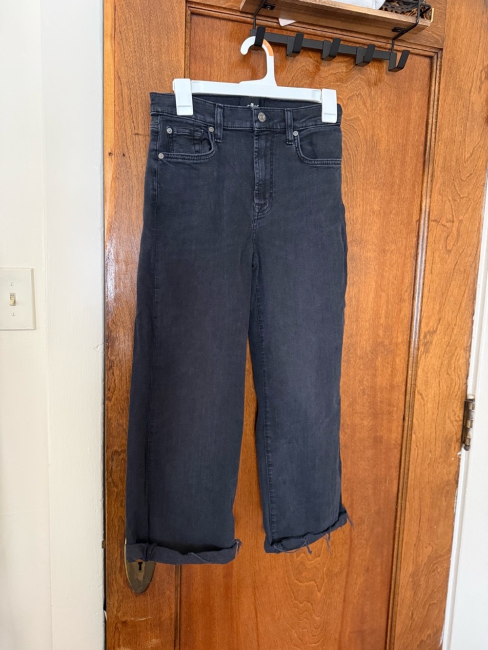 7 for all Mankind Cropped Alexa denim jeans / 26” / black